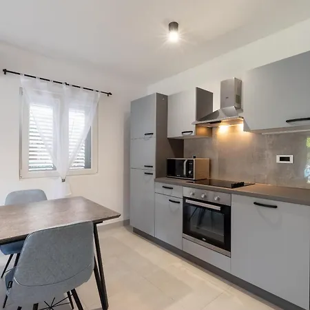 Apartman The Plaza Ground Floor *