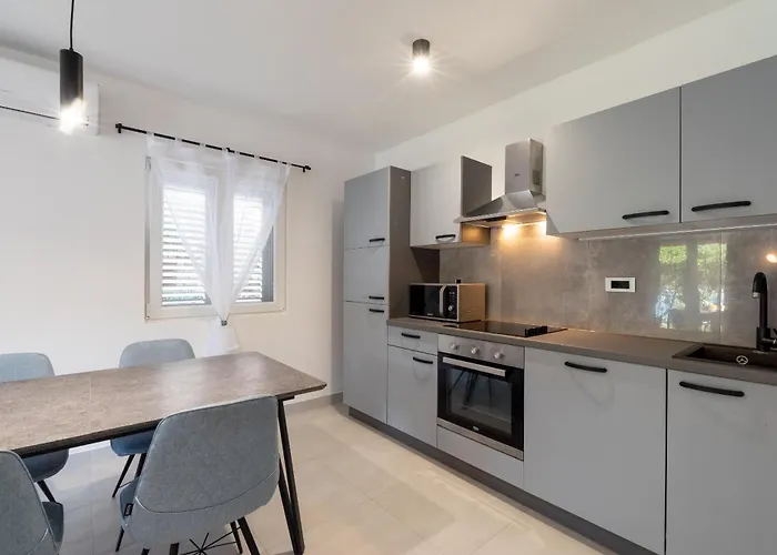 شقة The Plaza Ground Floor *