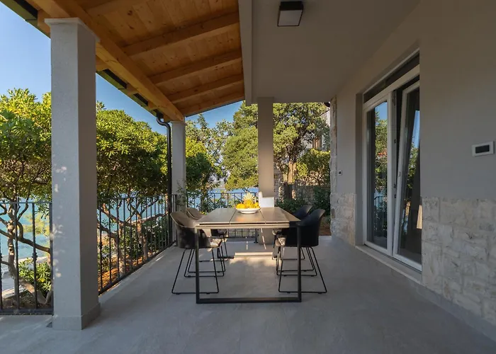 The Plaza Ground Floor شقة *