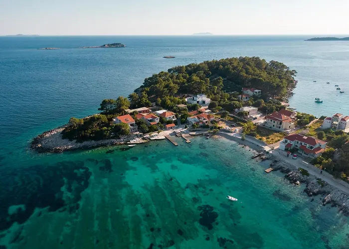 The Plaza Ground Floor بريسبا