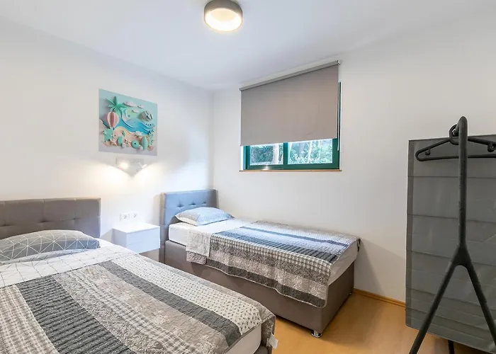 The Plaza Ground Floor شقة